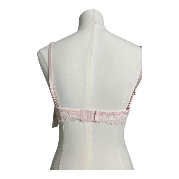 Marilyn Monroe NWT Lace Bralette Bra Comfy Lingerie Peekaboo Coquette Pink M - Picture 7 of 7